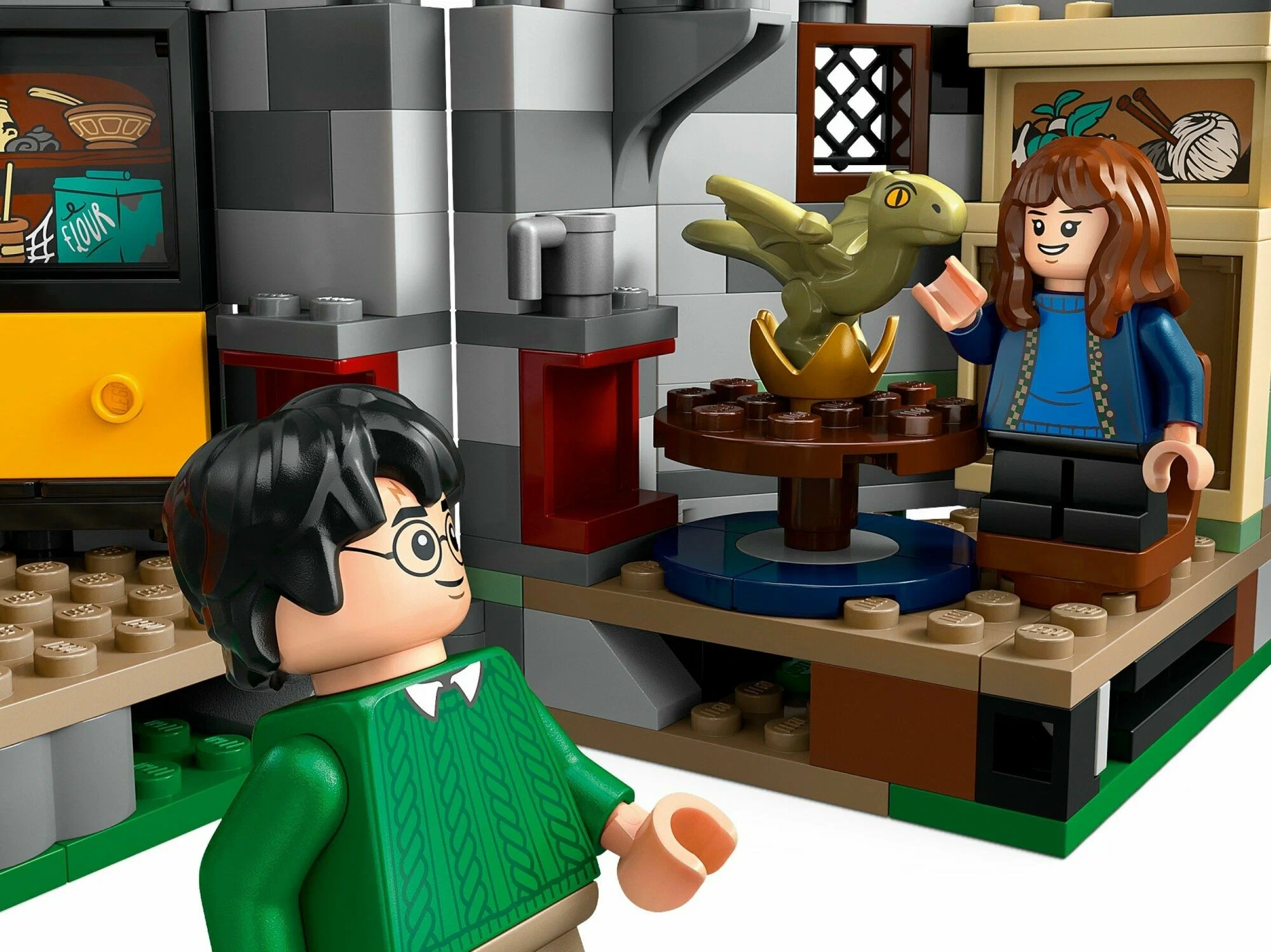 Конструктор LEGO Harry Potter Хижина Хагрида 896 дет. - фото 9
