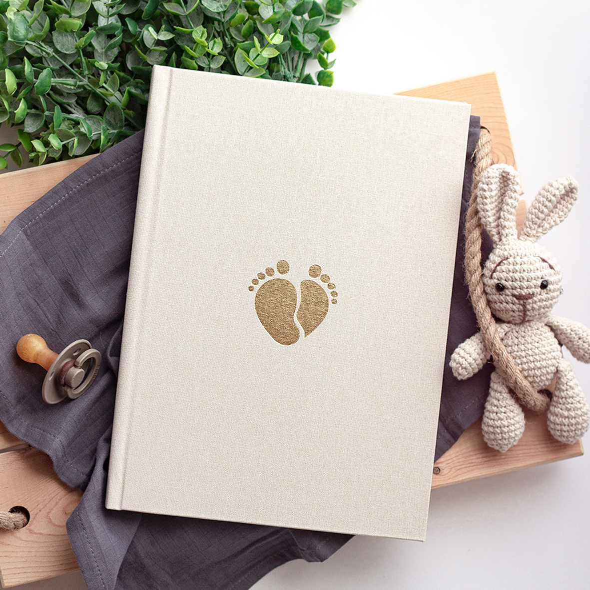 Первый альбом-дневник новорождённого Moms Recordbook Миндаль - фото 1