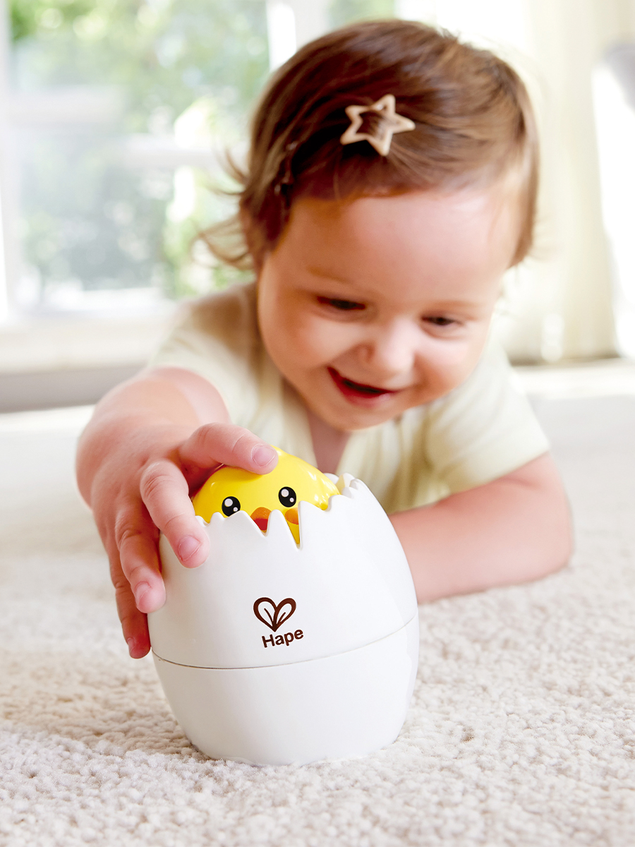 Игрушка Hape неваляшка Цыпленок - фото 1