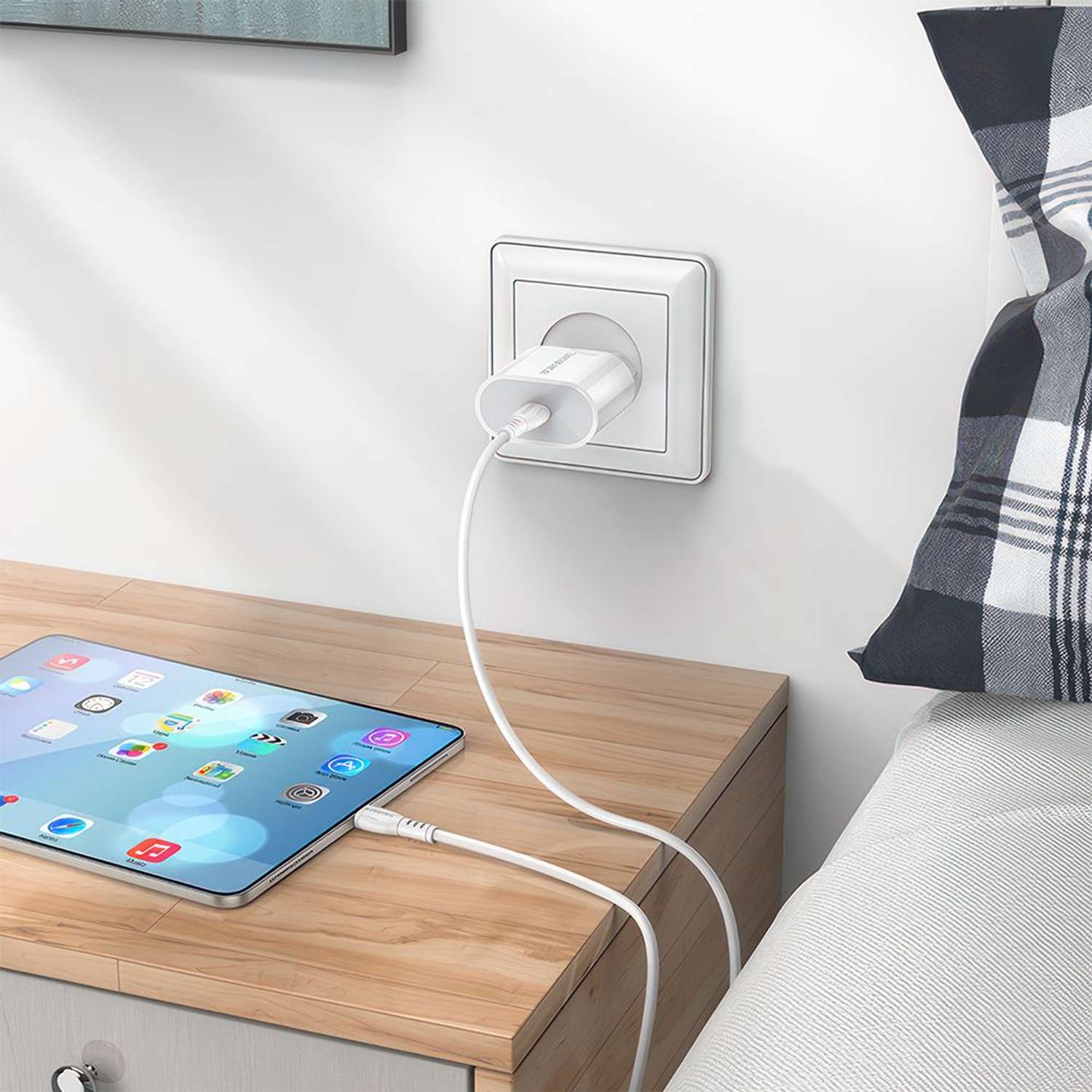 СЗУ Borofone USB-C PD20W 2.1A - фото 3