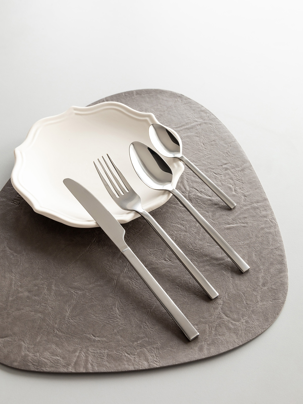 Набор столовых приборов DeNASTIA на четыре персоны Хром нержавеющая сталь CU00015 - фото 2