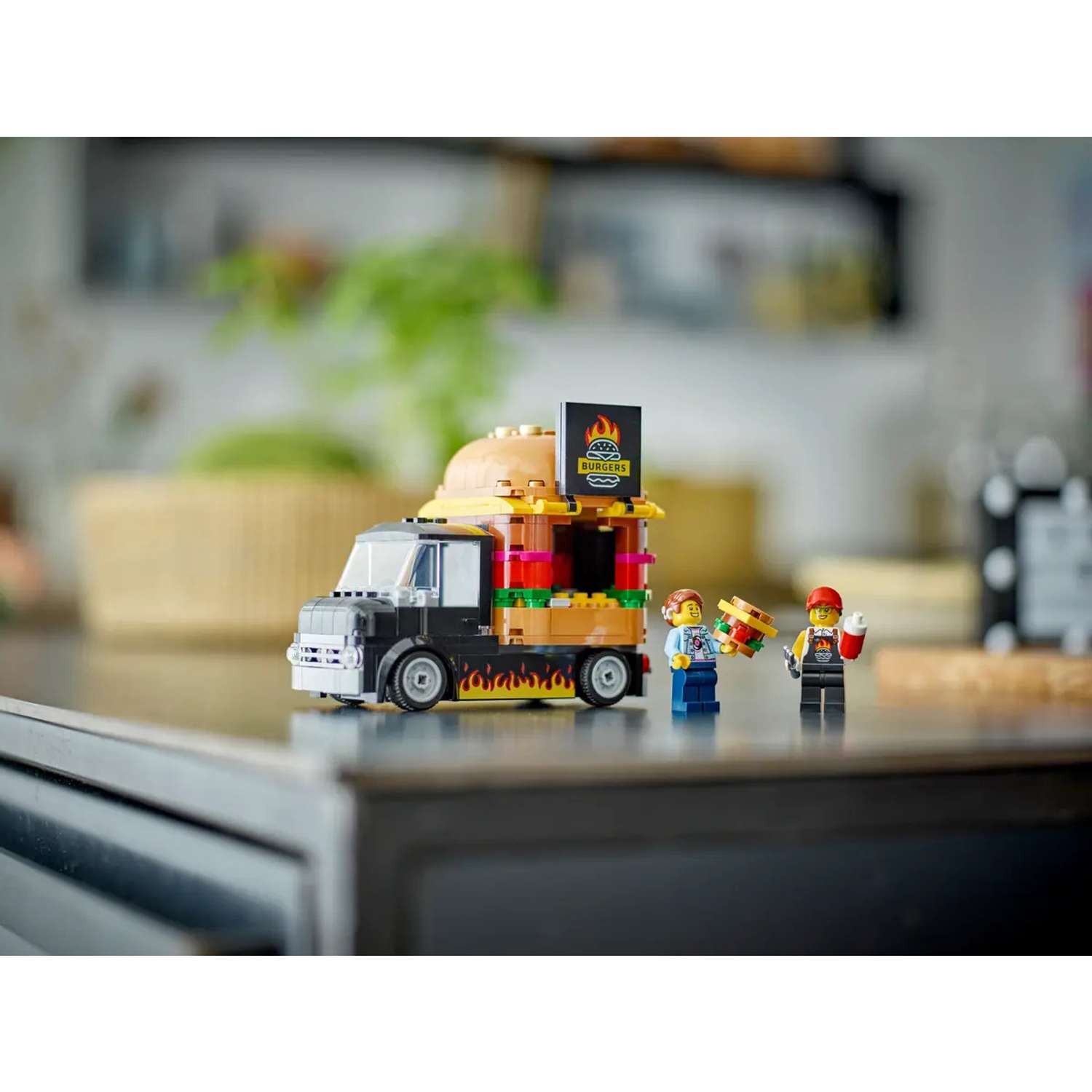 Конструктор LEGO City Бургер Трак блочный - фото 9