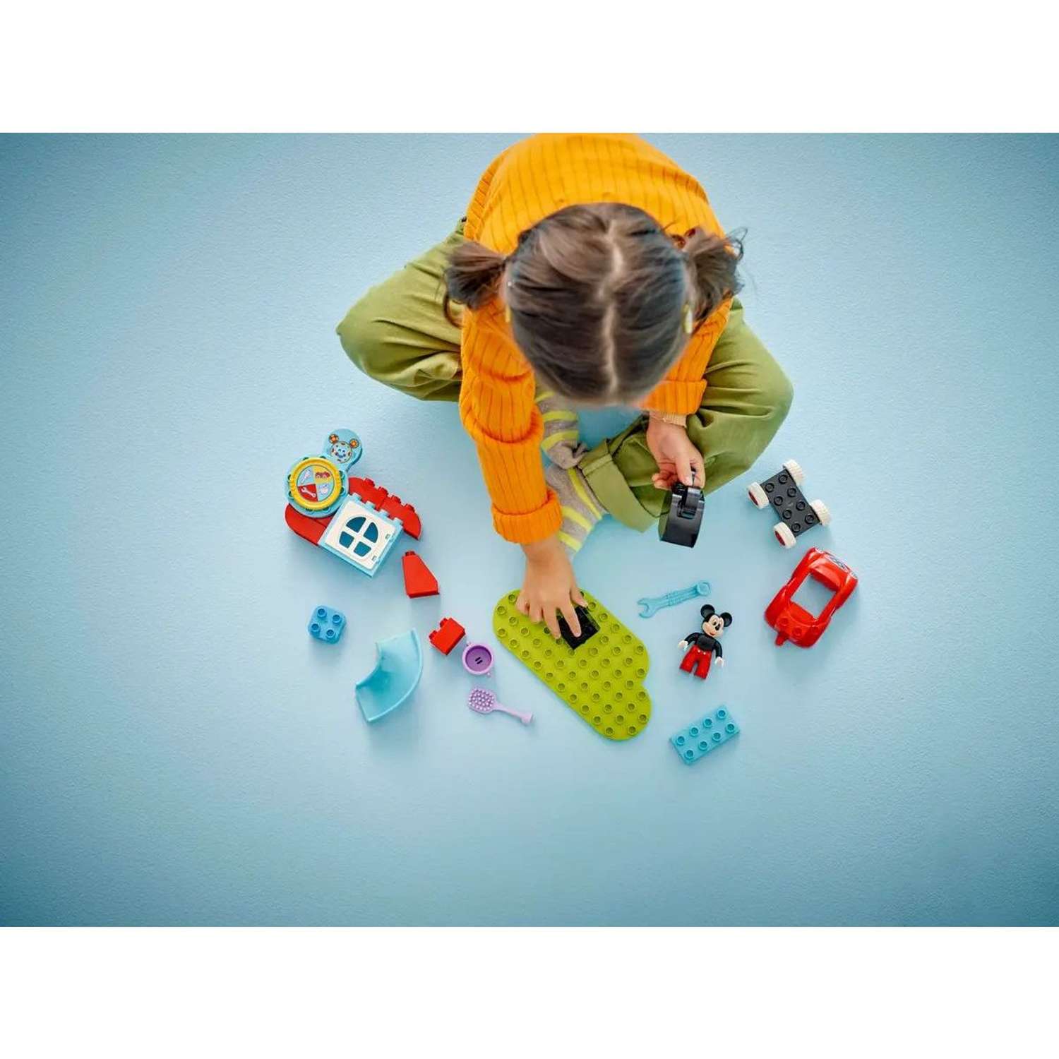 Конструктор LEGO DUPLO Дом и машина Микки Мауса 27 дет. - фото 5