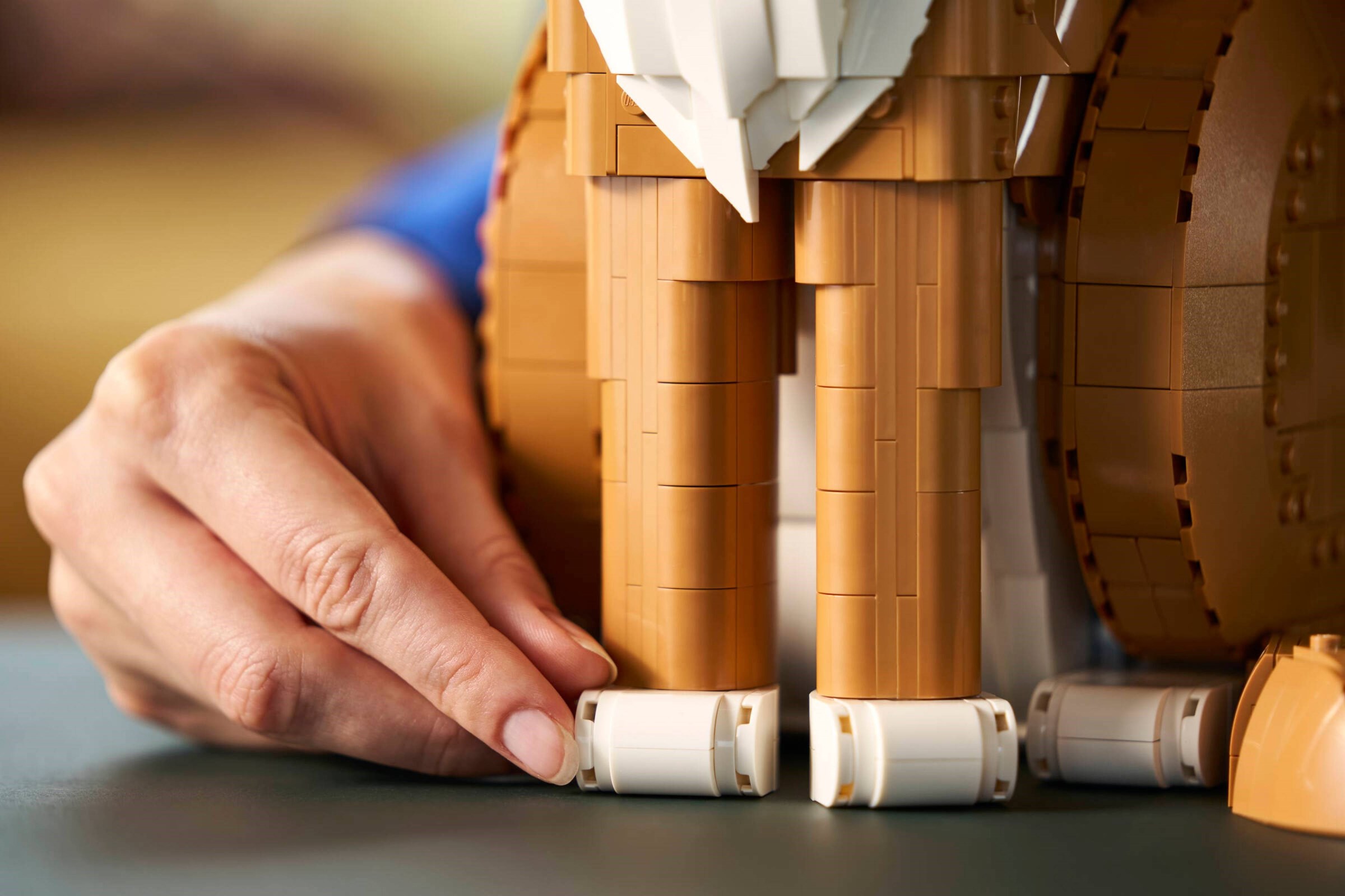 Конструктор LEGO Ideas 21376 1755 дет. - фото 7