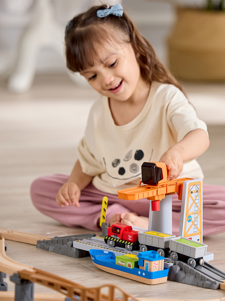 Набор железнодорожный Hape E3790_HP - фото 2