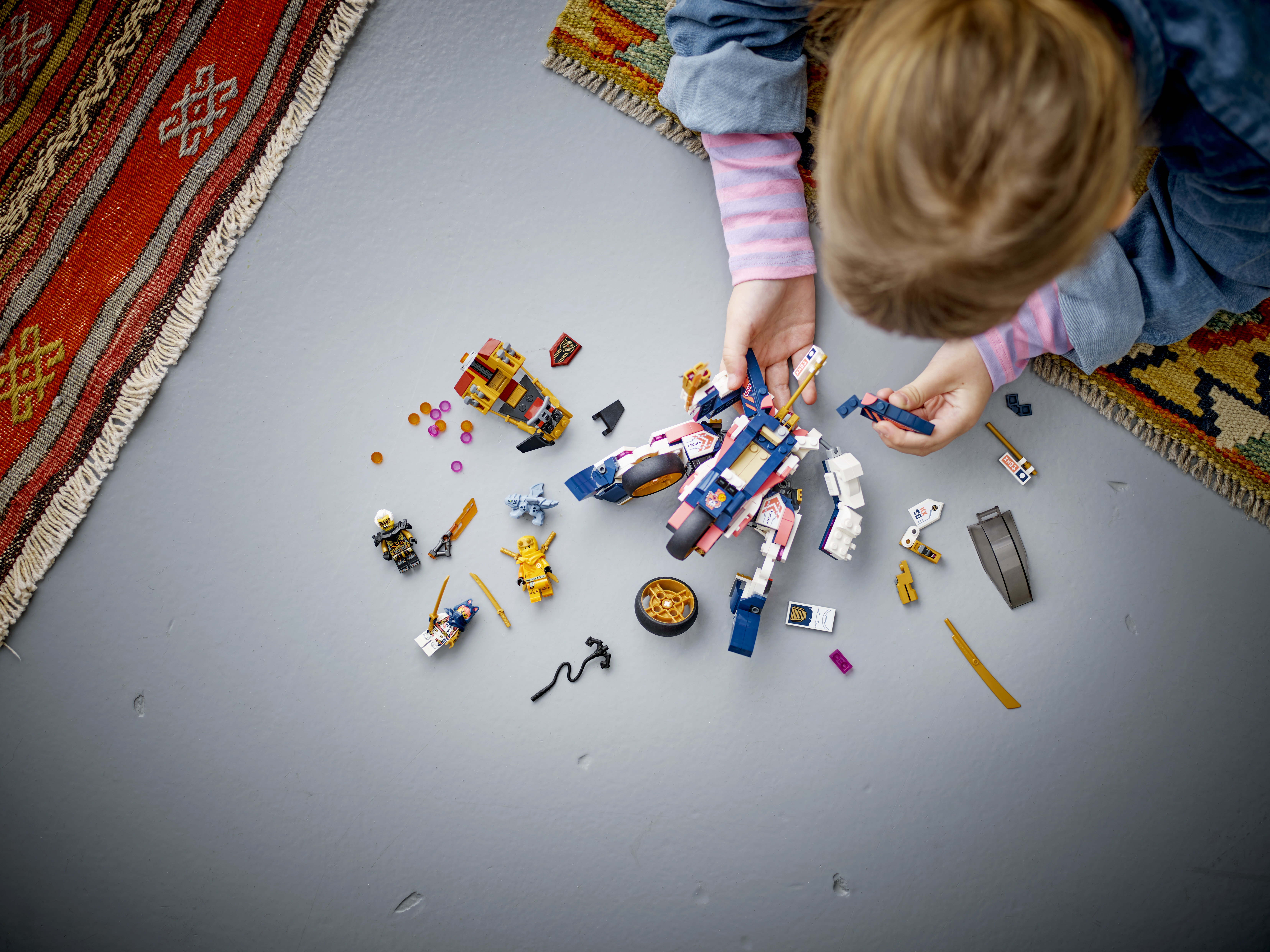 Конструктор LEGO NINJAGO Soras Transforming Mech Bike 384 дет. - фото 16