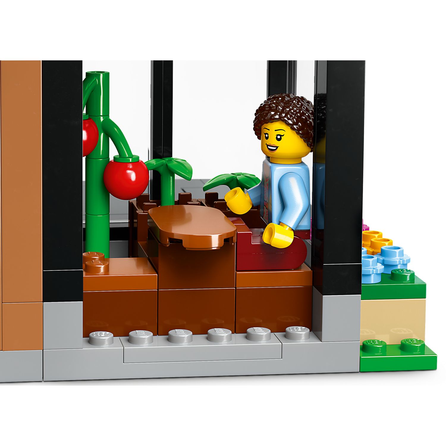 Конструктор LEGO City Family House and Electric Car блочный - фото 4