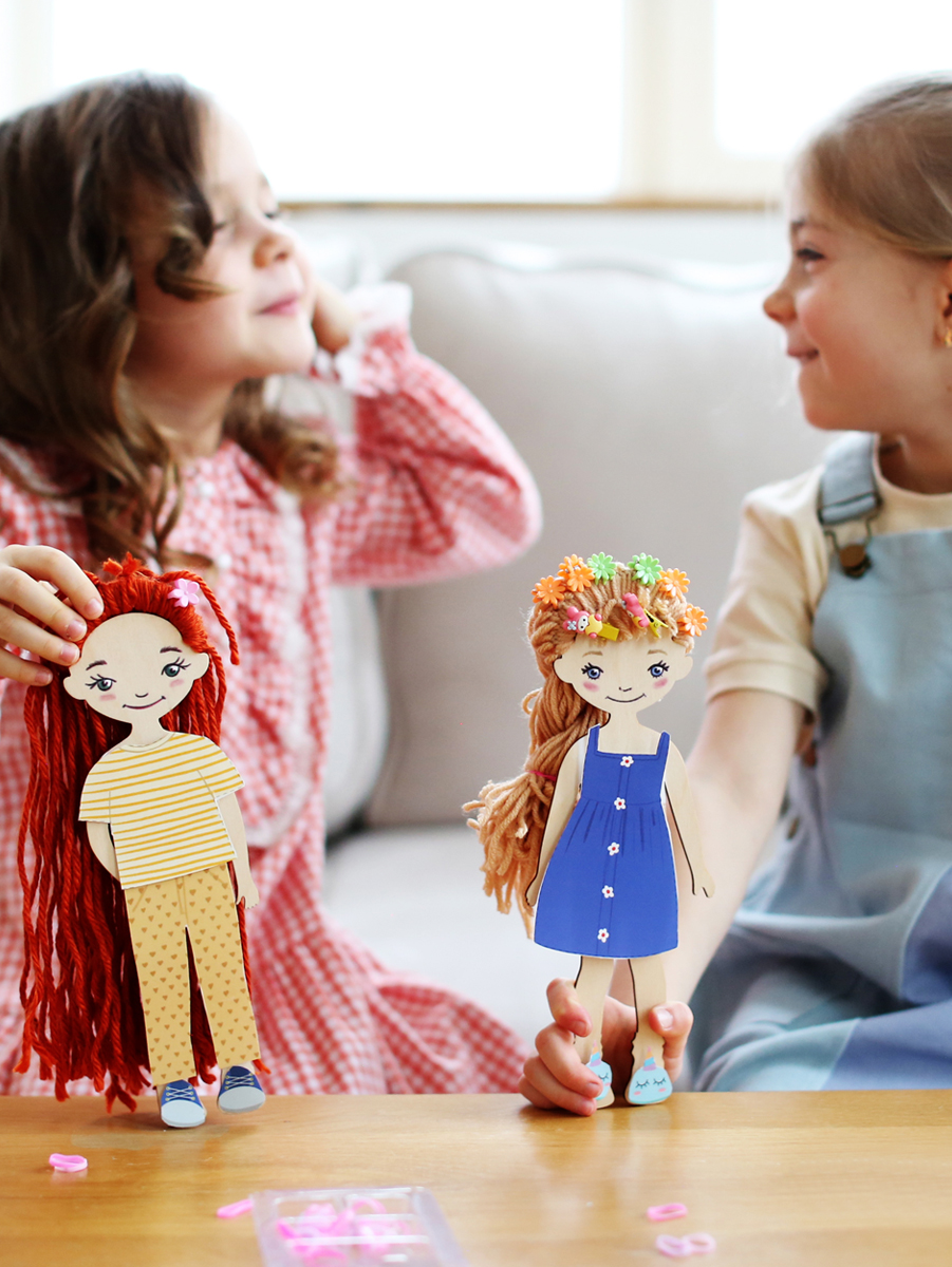 Набор для творчества "Куклы-подружки Бьюти салон" , раскраска игрушек, рисование по дереву, игра в одевание кукол - фото 21