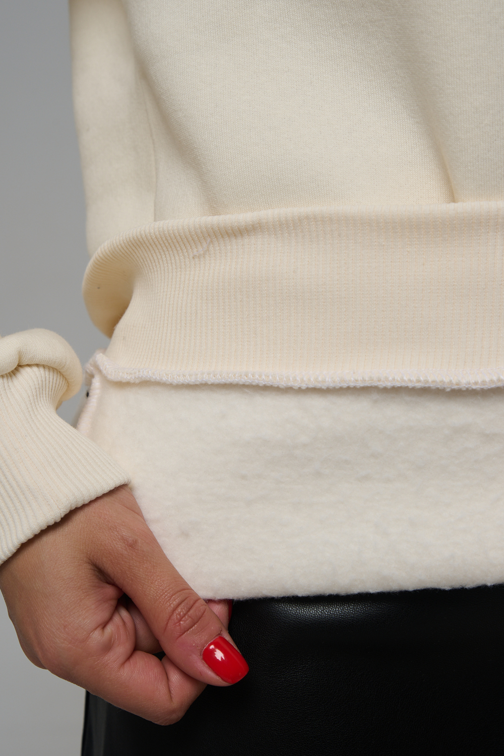 Свитшот Натали Суслова 8576 молочный+собачка с сердцем - фото 10