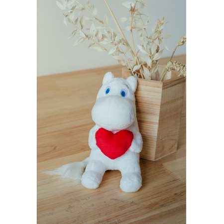 Мягкая игрушка Moomin Муми-тролль с сердцем 14 см