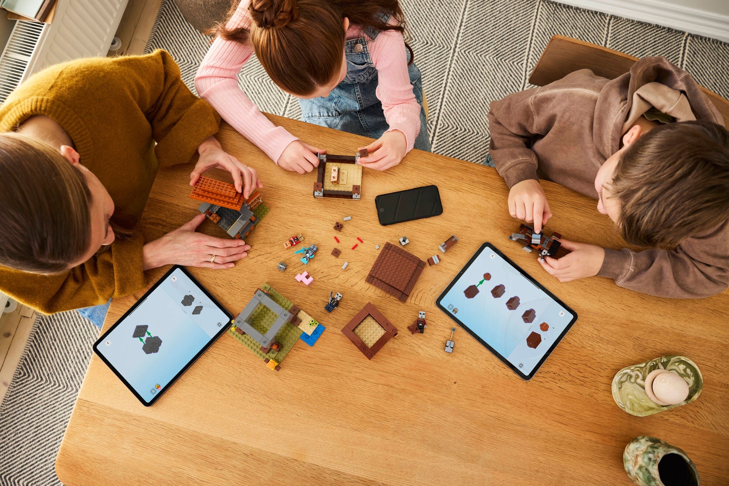 Конструктор LEGO Minecraft 21278 665 дет. - фото 3