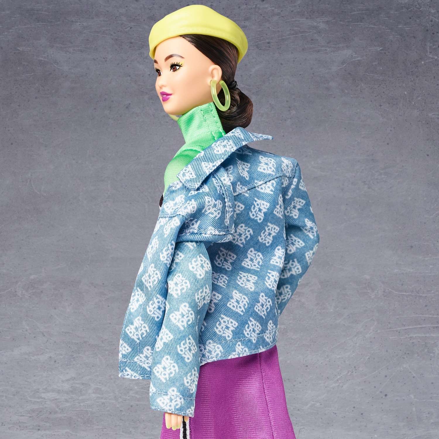 Кукла модельная Barbie GHT95 - фото 13