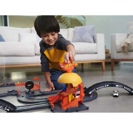 Трек Hot Wheels City Downtown с пусковой установкой