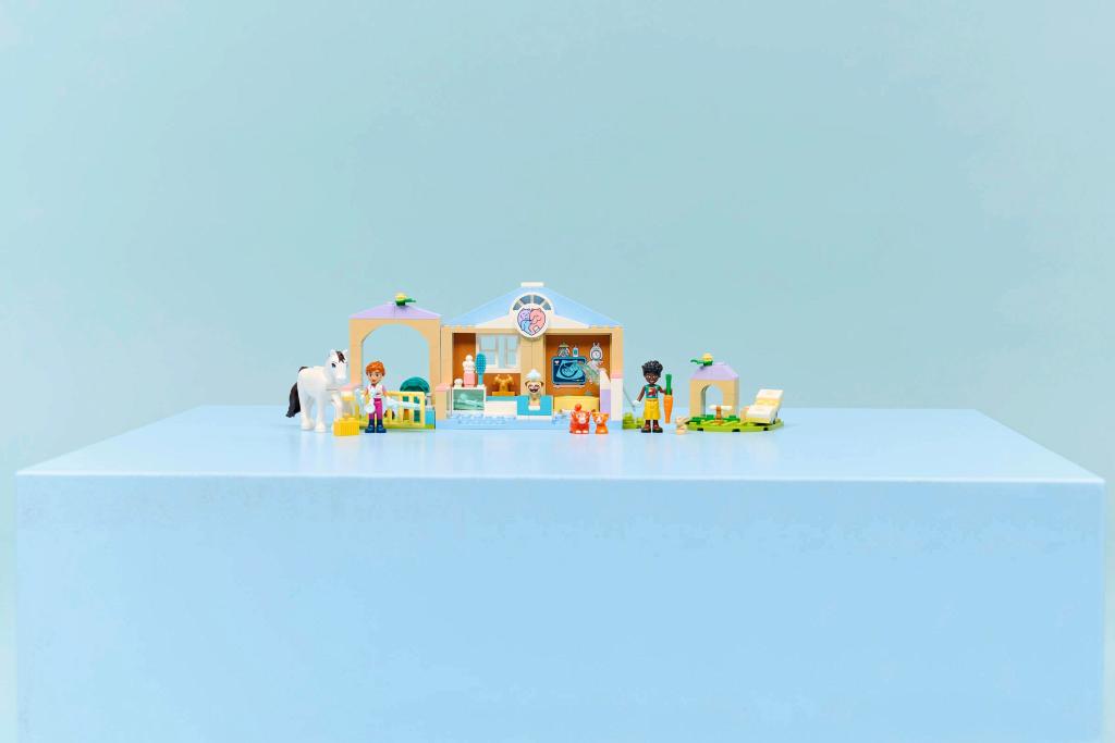 Конструктор LEGO Friends 42696 141 дет. - фото 5