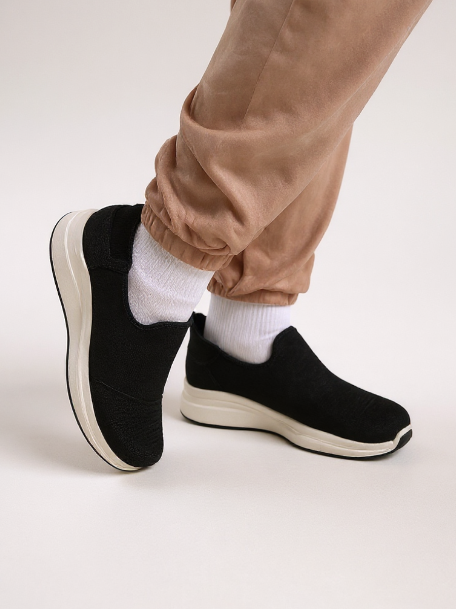 Изображение товара Детские кроссовки Зебра 36 текстильные для школы и спорта