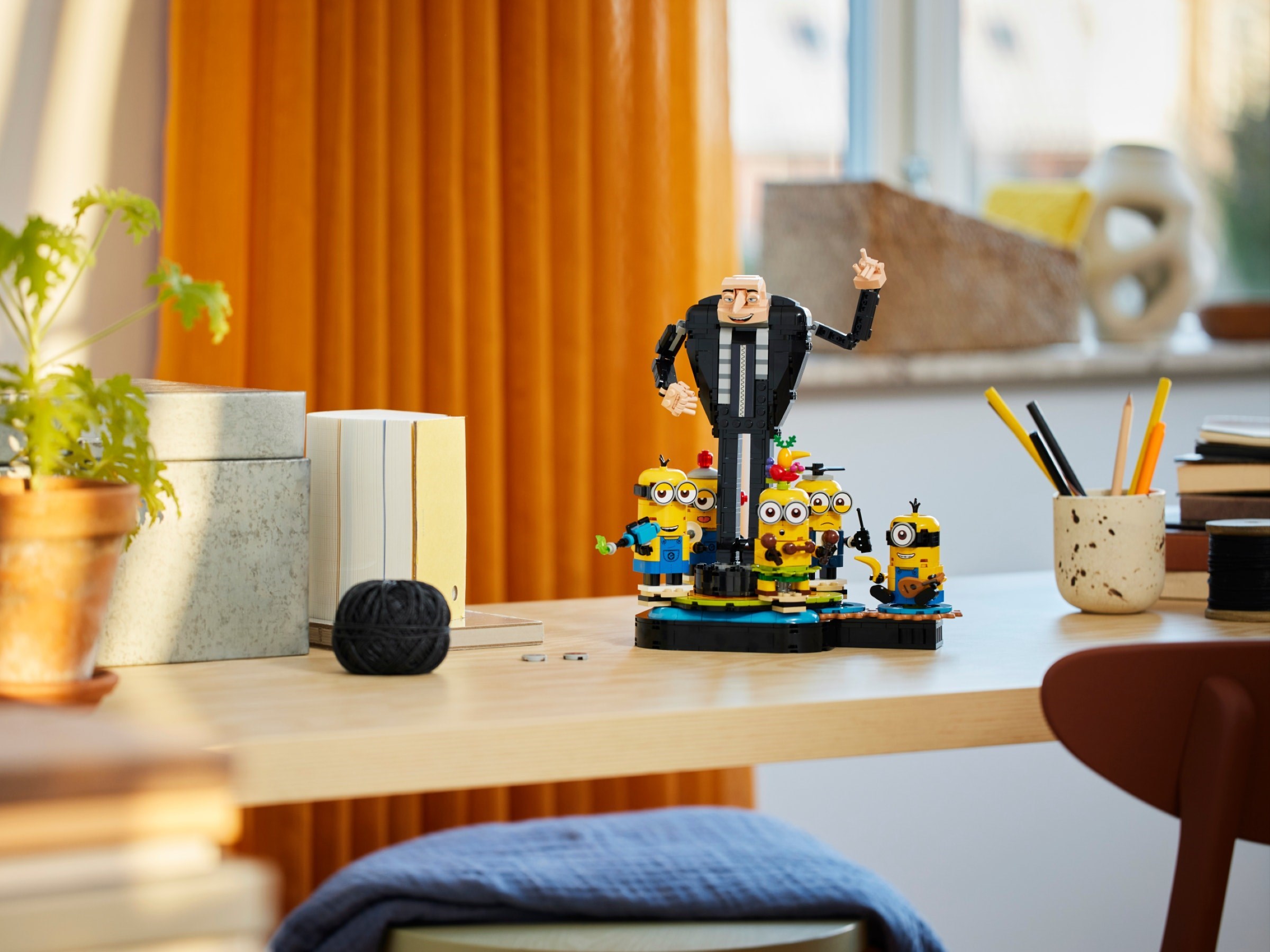 Конструктор LEGO Minions 75582 839 дет. - фото 6