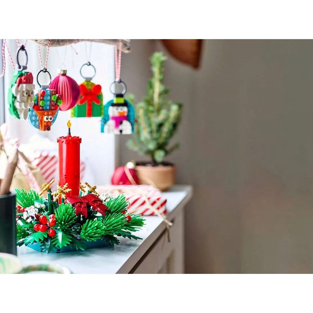 Конструктор LEGO Classic Рождественские украшения 153 дет. - фото 6