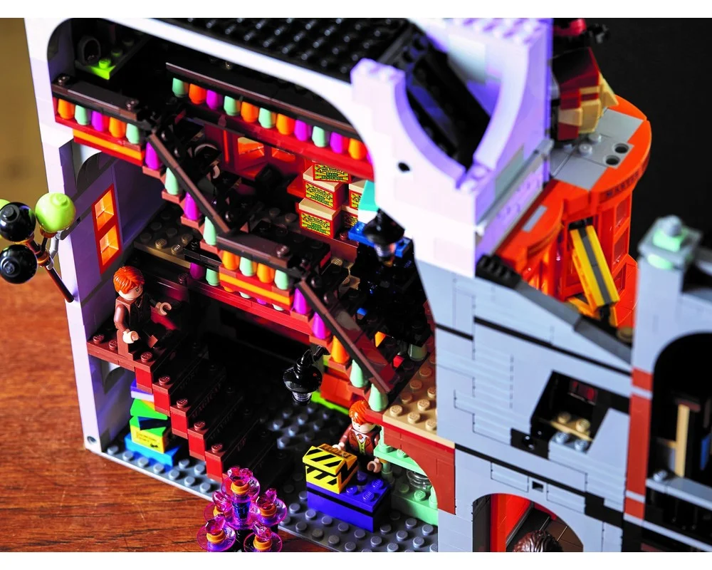 Конструктор LEGO Harry Potter 75978 5475 дет. - фото 39