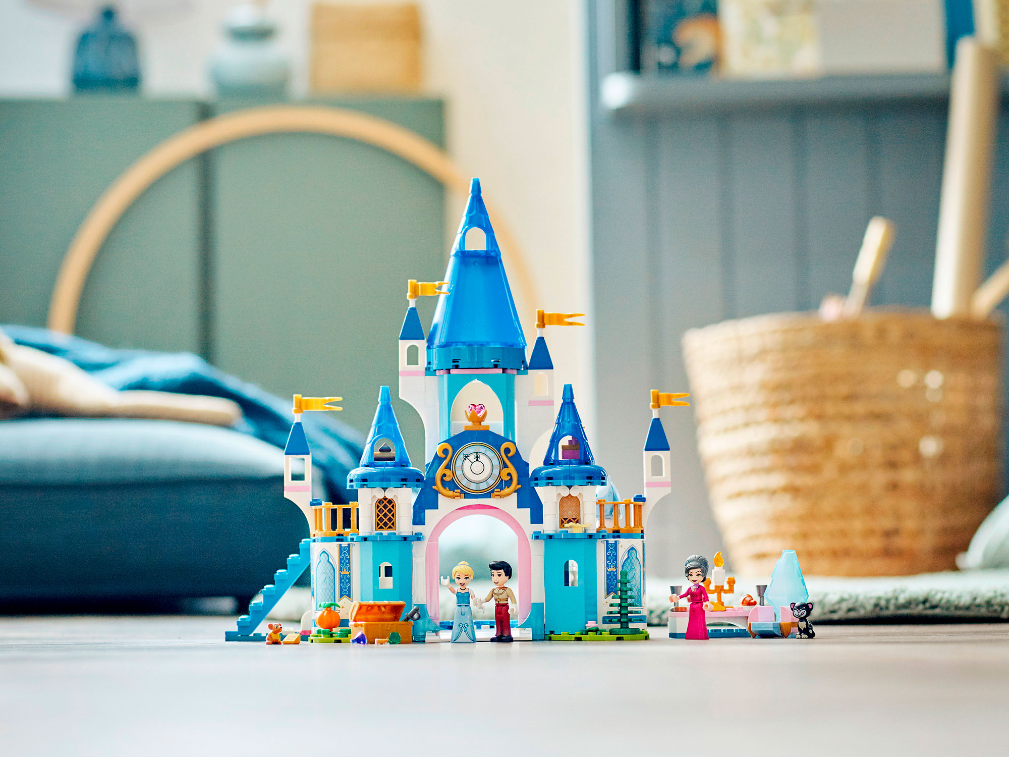 Конструктор LEGO Disney Princess Замок Золушки и Принца блочный - фото 9