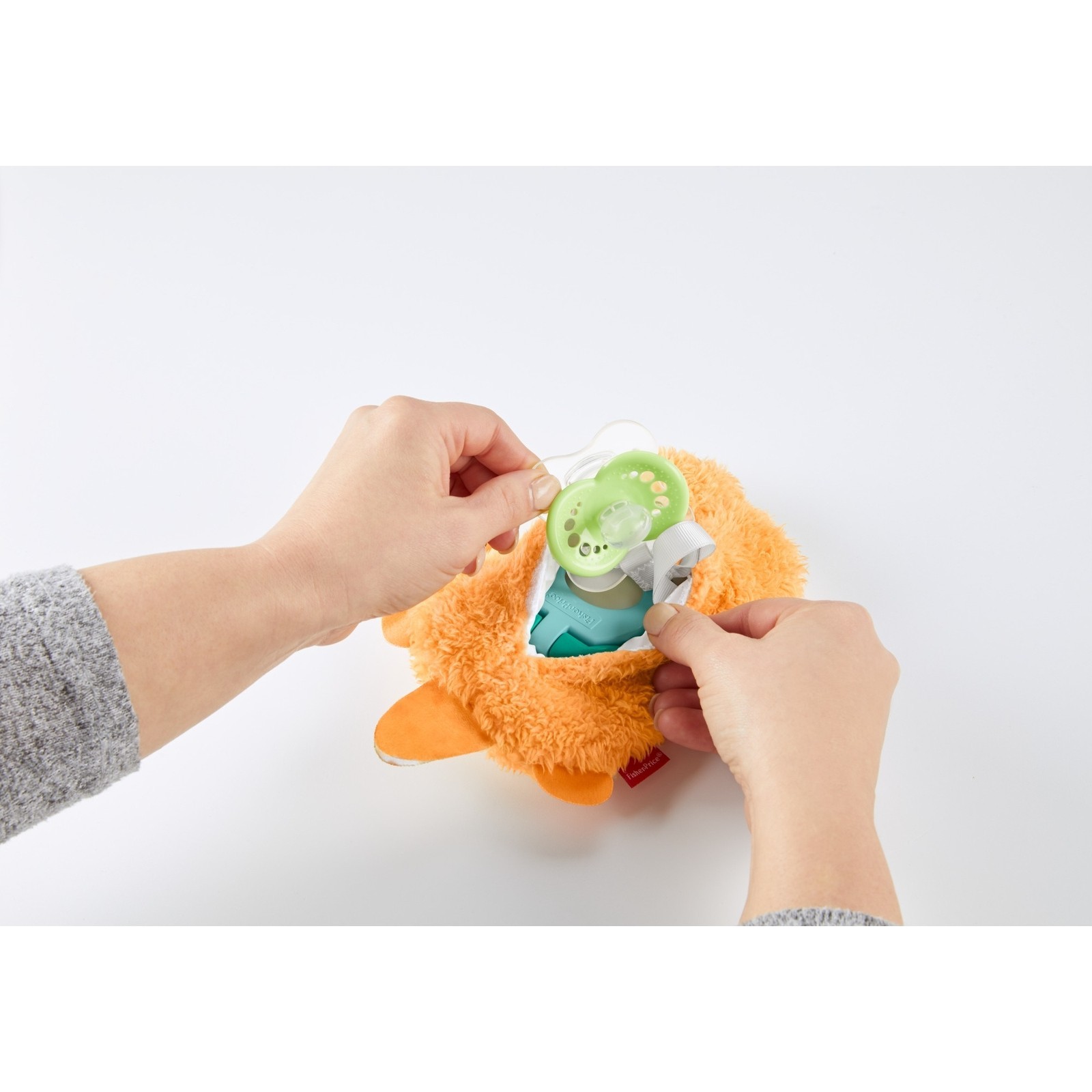 Игрушка Fisher Price подвеска Выдра - фото 10