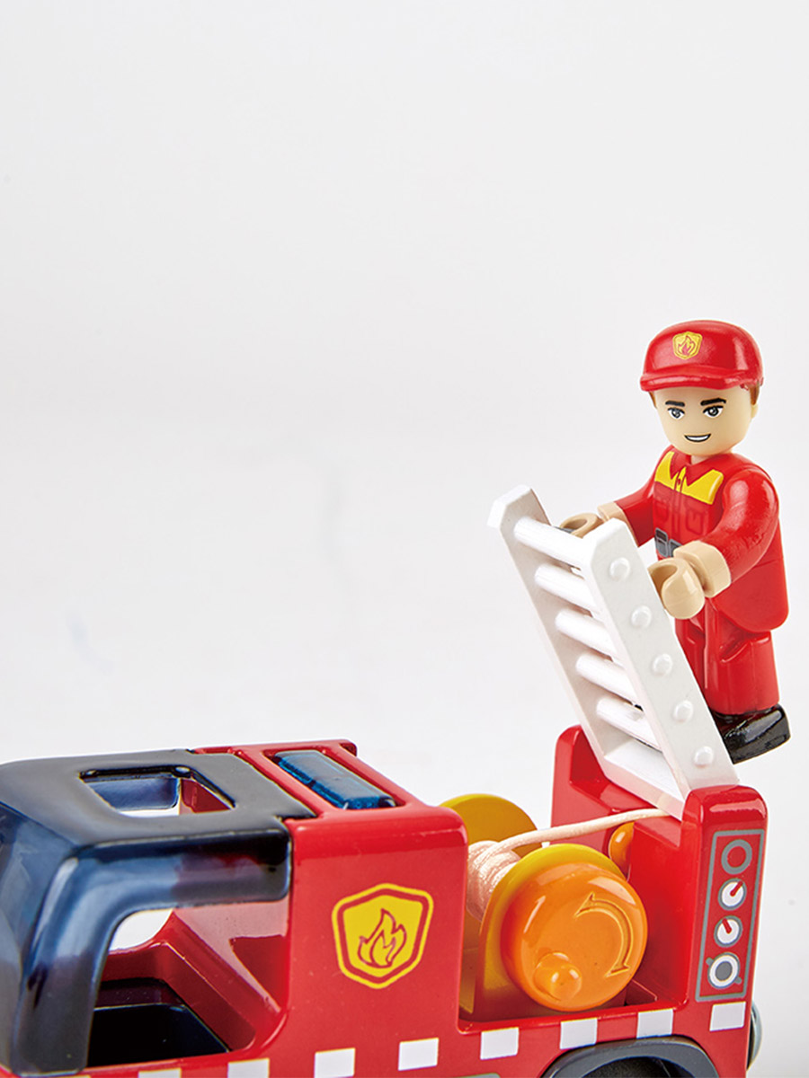 Пожарная машина Hape E3737_HP - фото 2