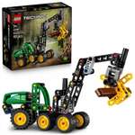 Конструктор LEGO Technic Колесный комбайн John Deere 117 дет.