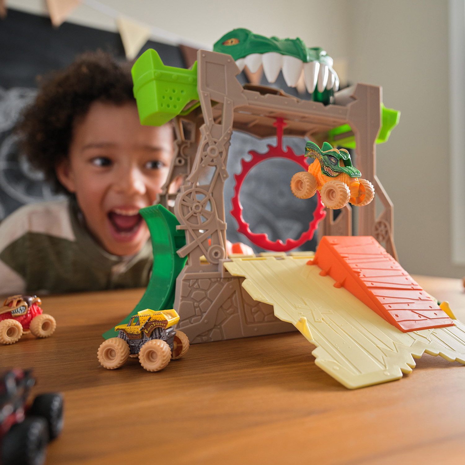 Набор игровой Monster Jam лаунчер 64583 - фото 9