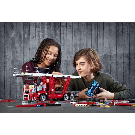 Конструктор LEGO Technic блочный