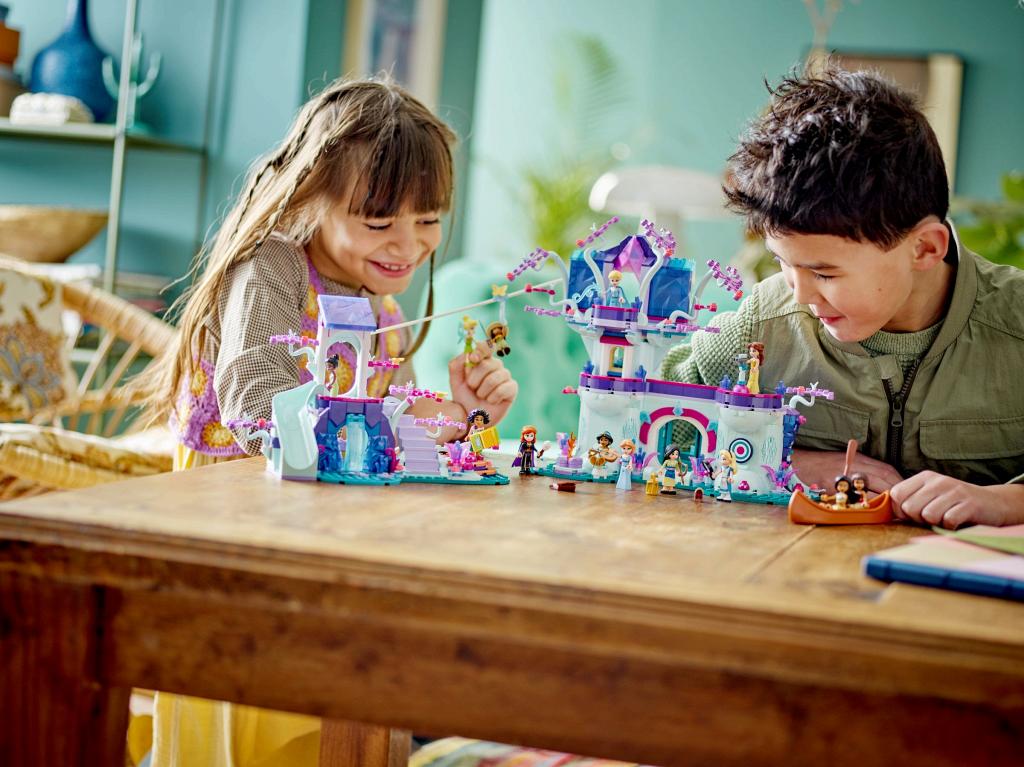 Конструктор LEGO 43215 1016 дет. - фото 7