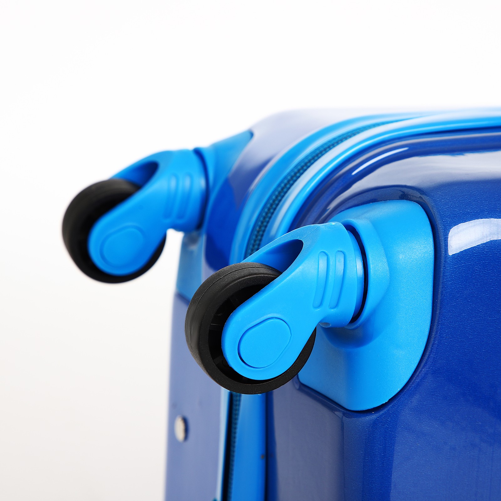 Чемодан Sima-Land Акулы - фото 6