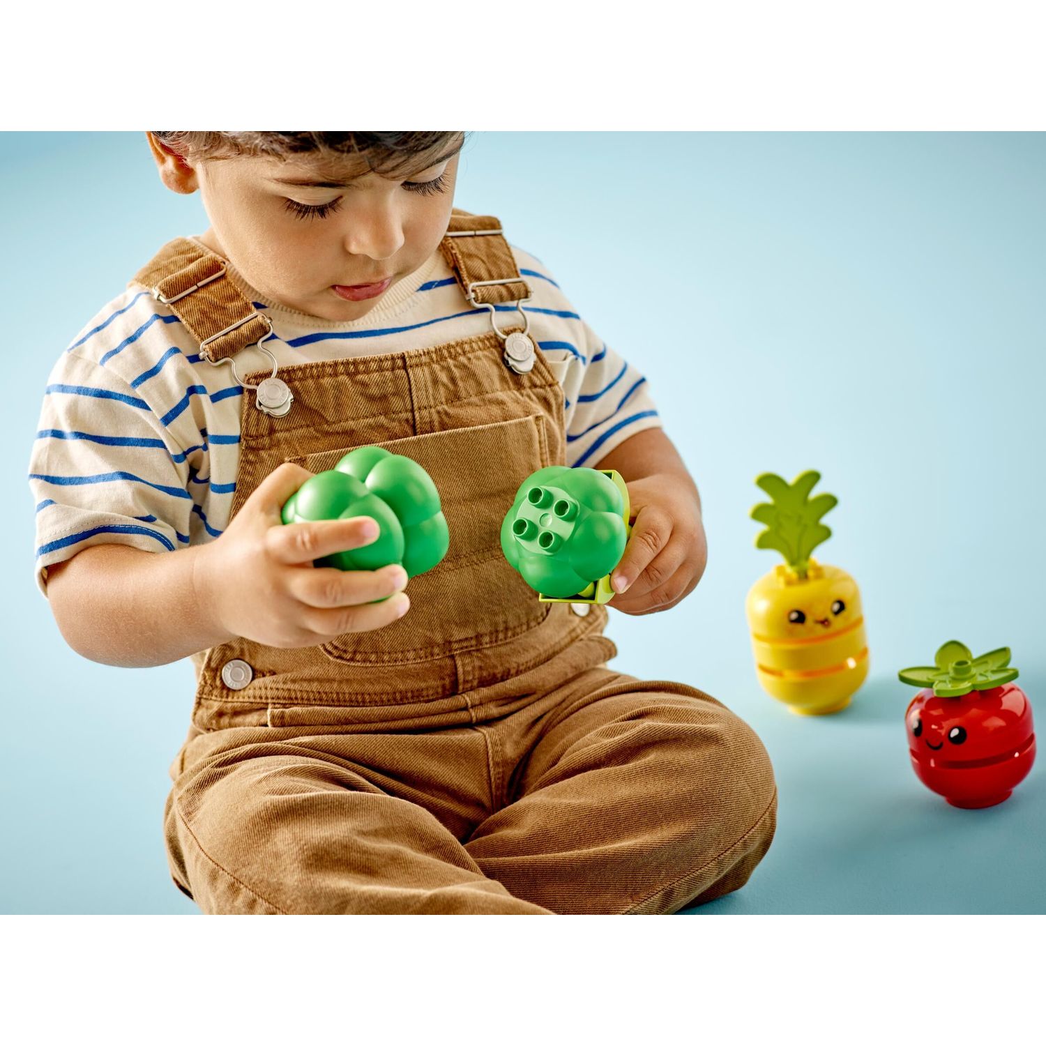 Конструктор LEGO DUPLO Fruit and Vegetable Tractor блочный - фото 7