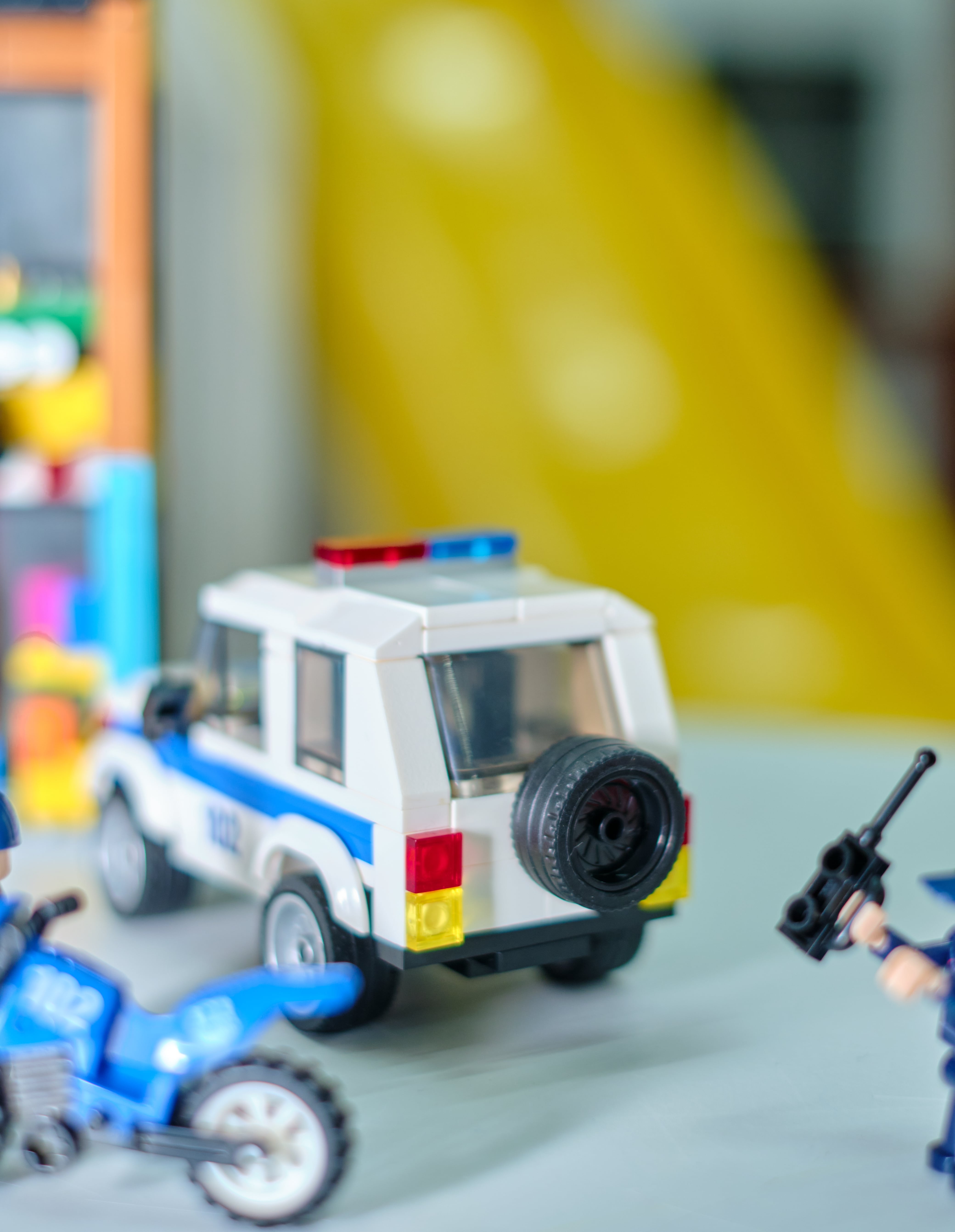 Конструктор brick labs Ограбление магазина 582 дет. - фото 5