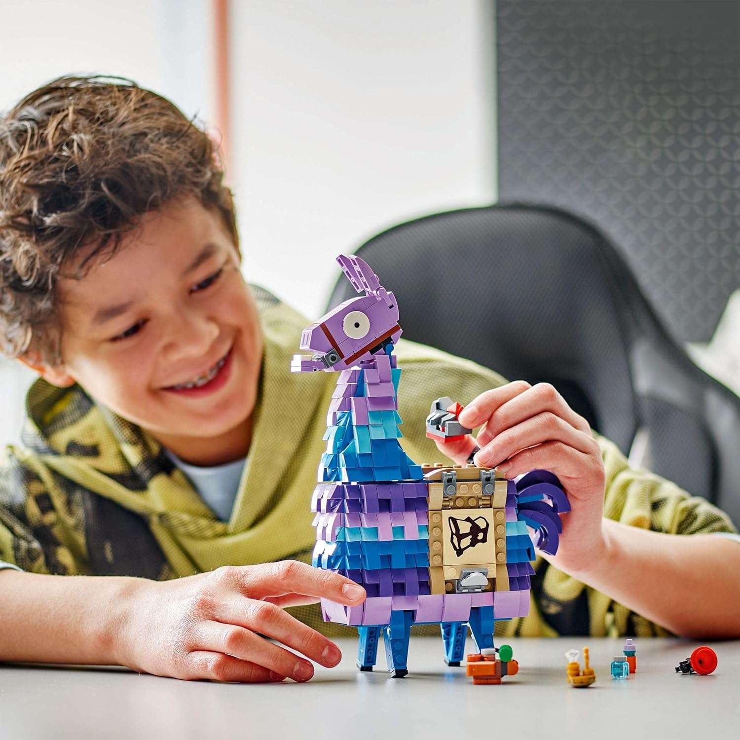 Конструктор LEGO Fortnite Лама с провизией блочный - фото 6