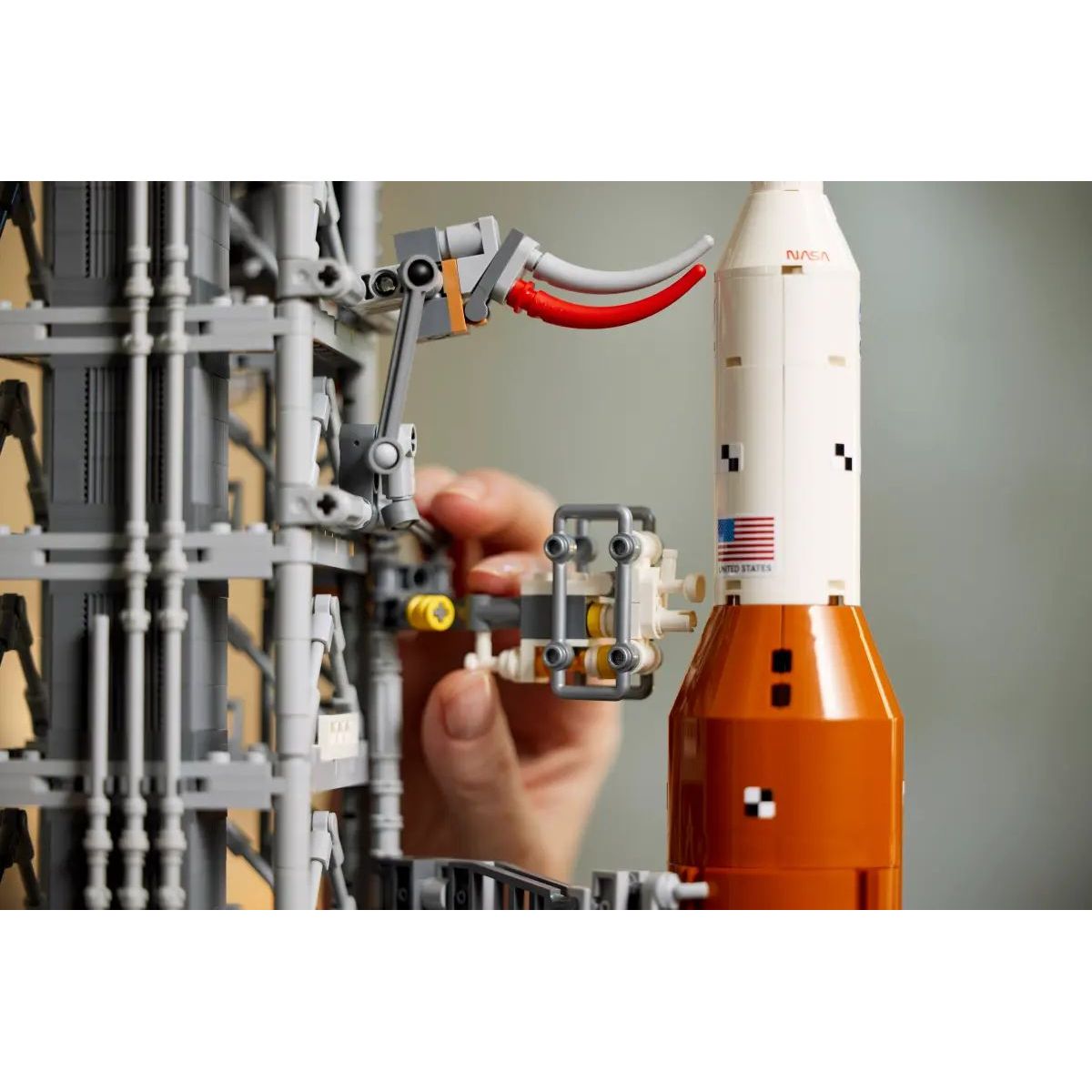 Конструктор LEGO Icons Артемида блочный - фото 13