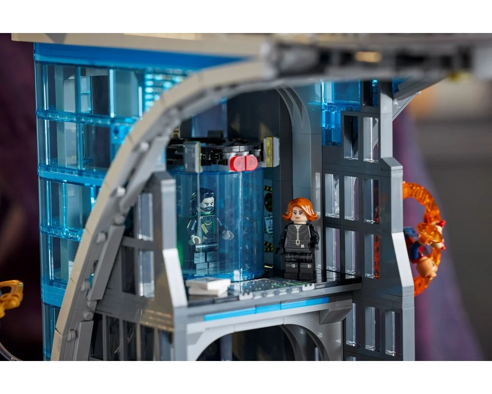 Конструктор LEGO Marvel Super Heroes 76269 5052 дет. - фото 14