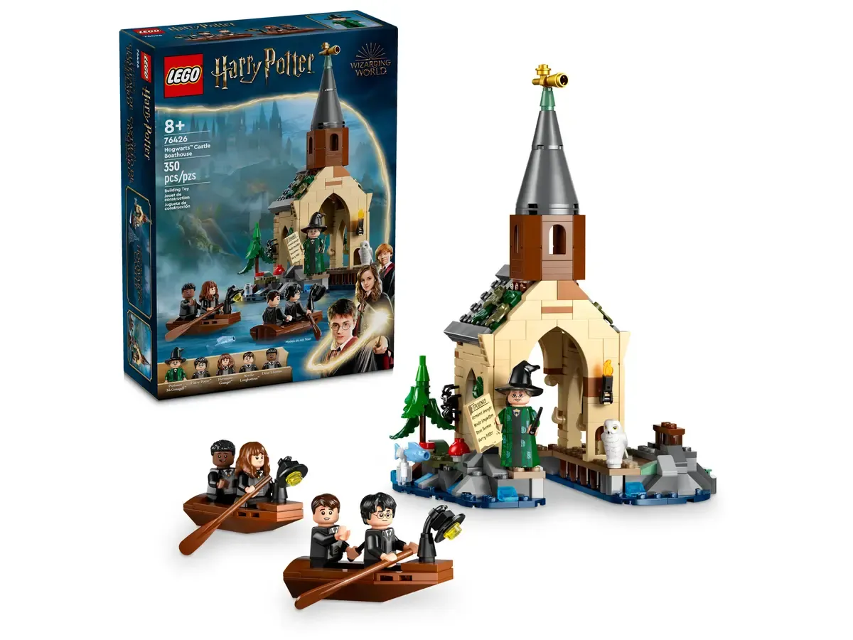 Изображение товара Конструктор LEGO Harry Potter Лодочный домик в замке Хогвартс для детей