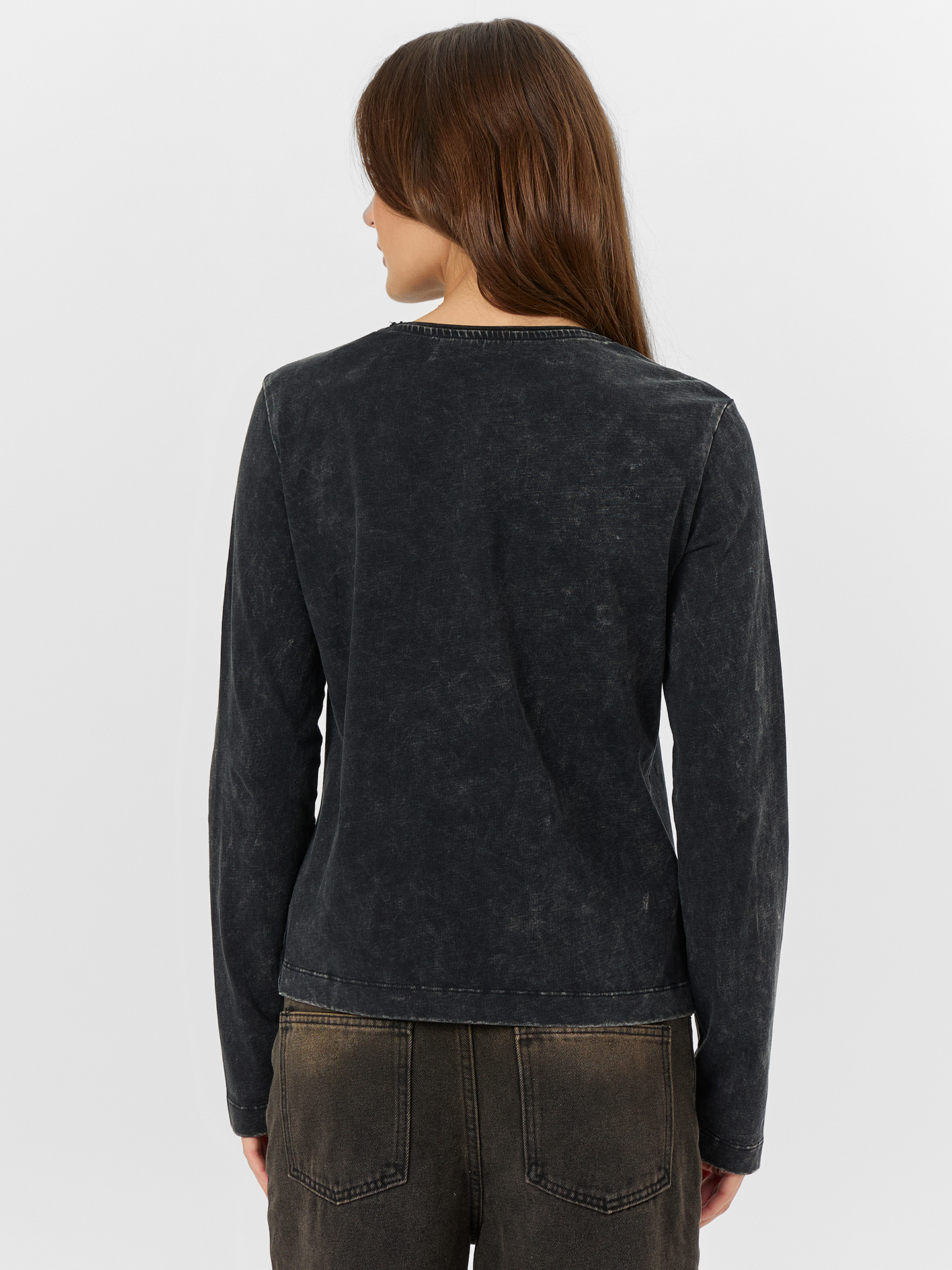 Лонгслив Mark Formelle (Марк Формэль) 122967/ACID WASH черный - фото 2