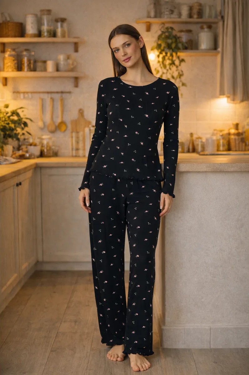 Пижама Mark Formelle (Марк Формэль) 592613/розочки на черном - фото 2