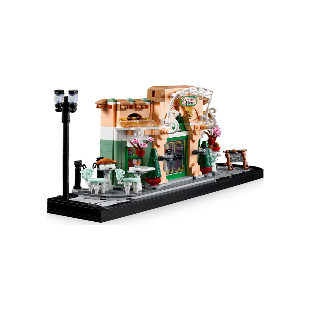 Конструктор LEGO Icons Французское кафе 10362 124 дет. - фото 3