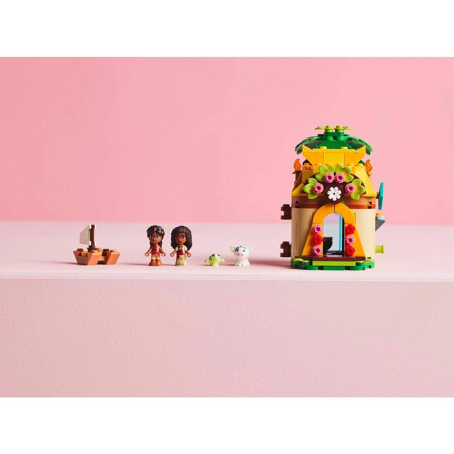 Конструктор LEGO Disney Princess Развлечения Моаны на острове 175 дет. - фото 6