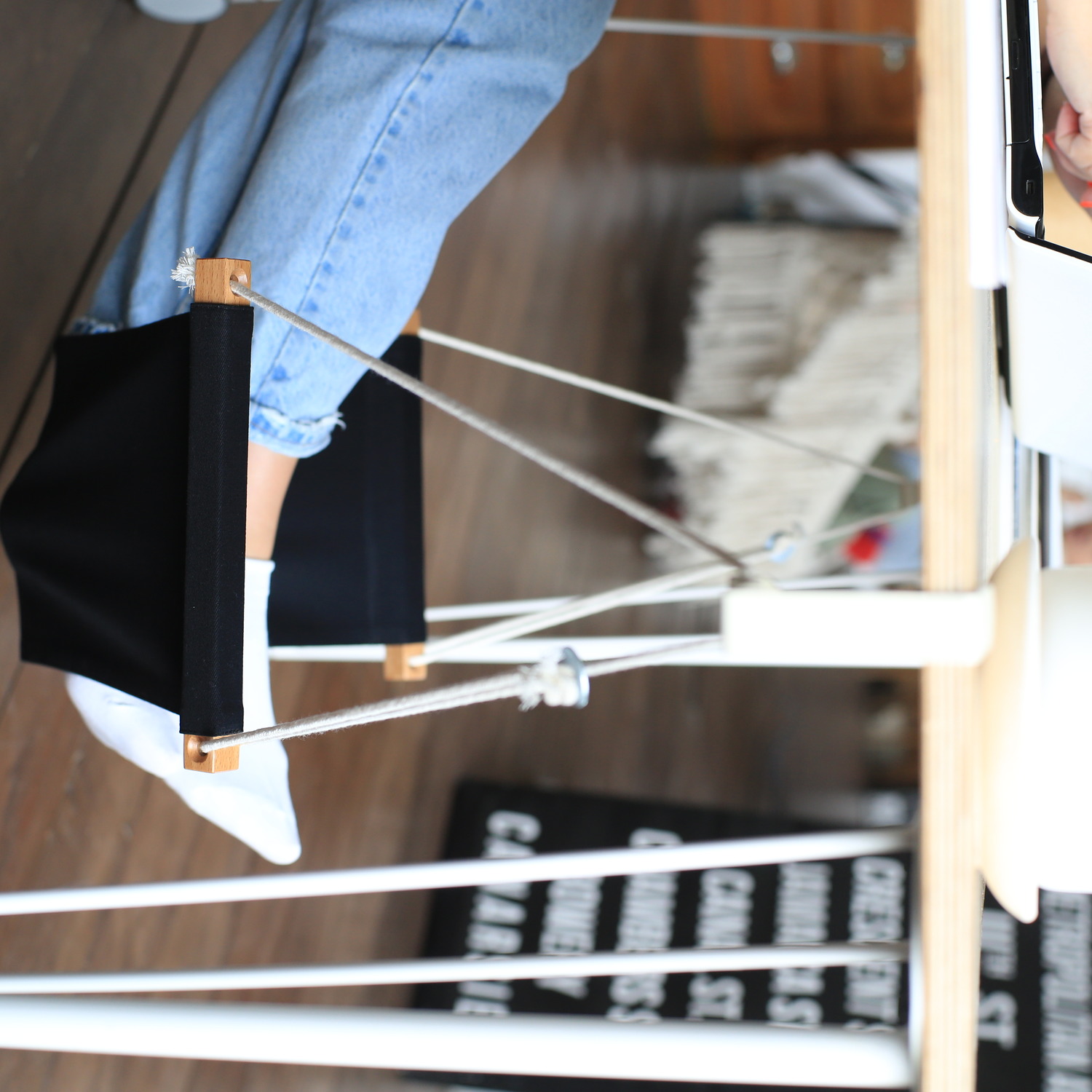 Гамак для ног под рабочий стол FooT black - фото 6