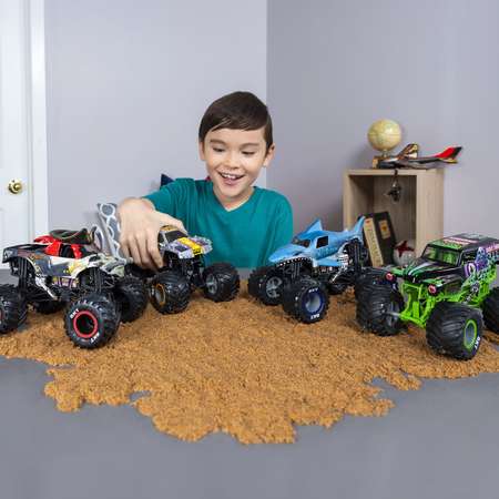 Автомобиль Monster Jam 1:24