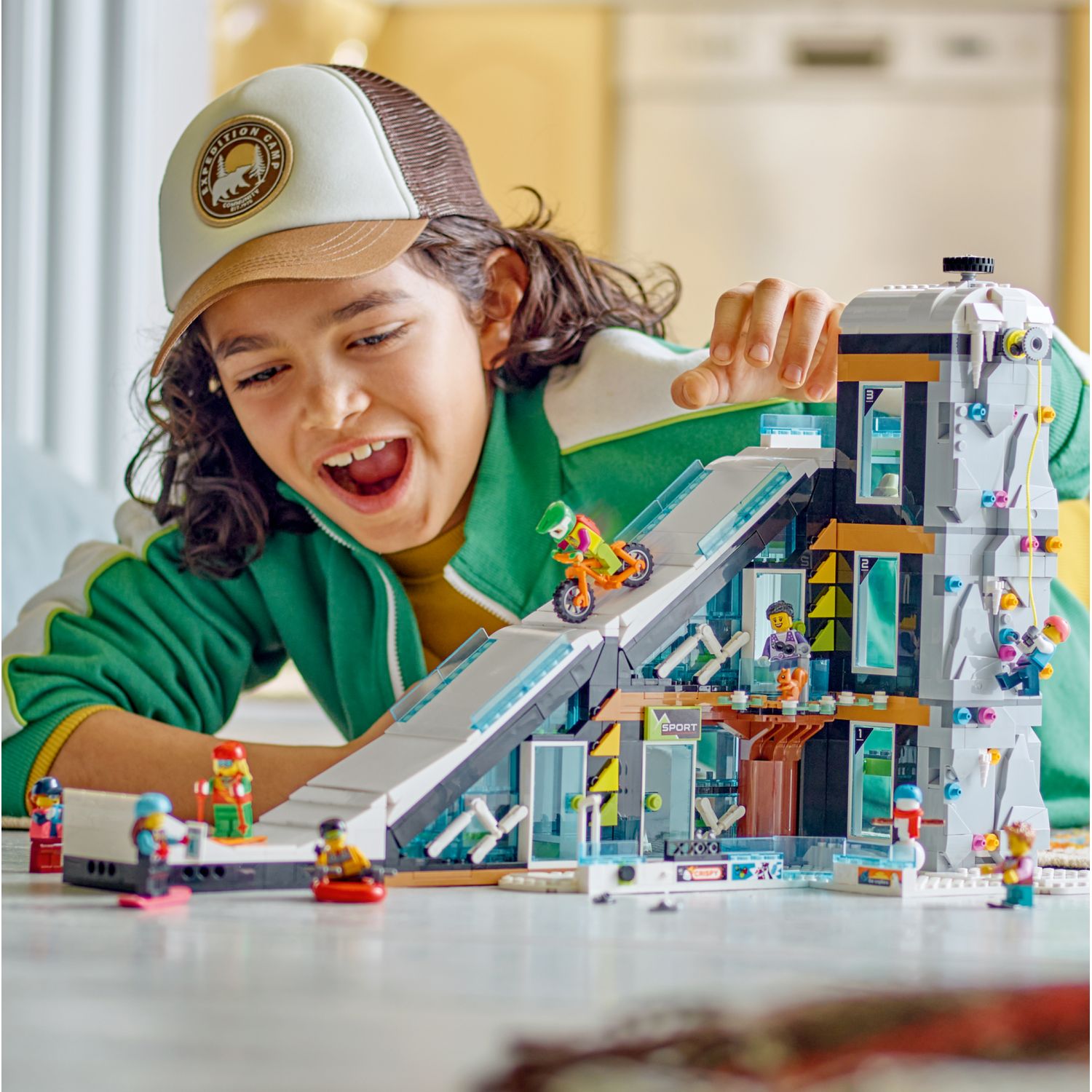 Конструктор LEGO City Ski and Climbing Center 1045 дет. - фото 9