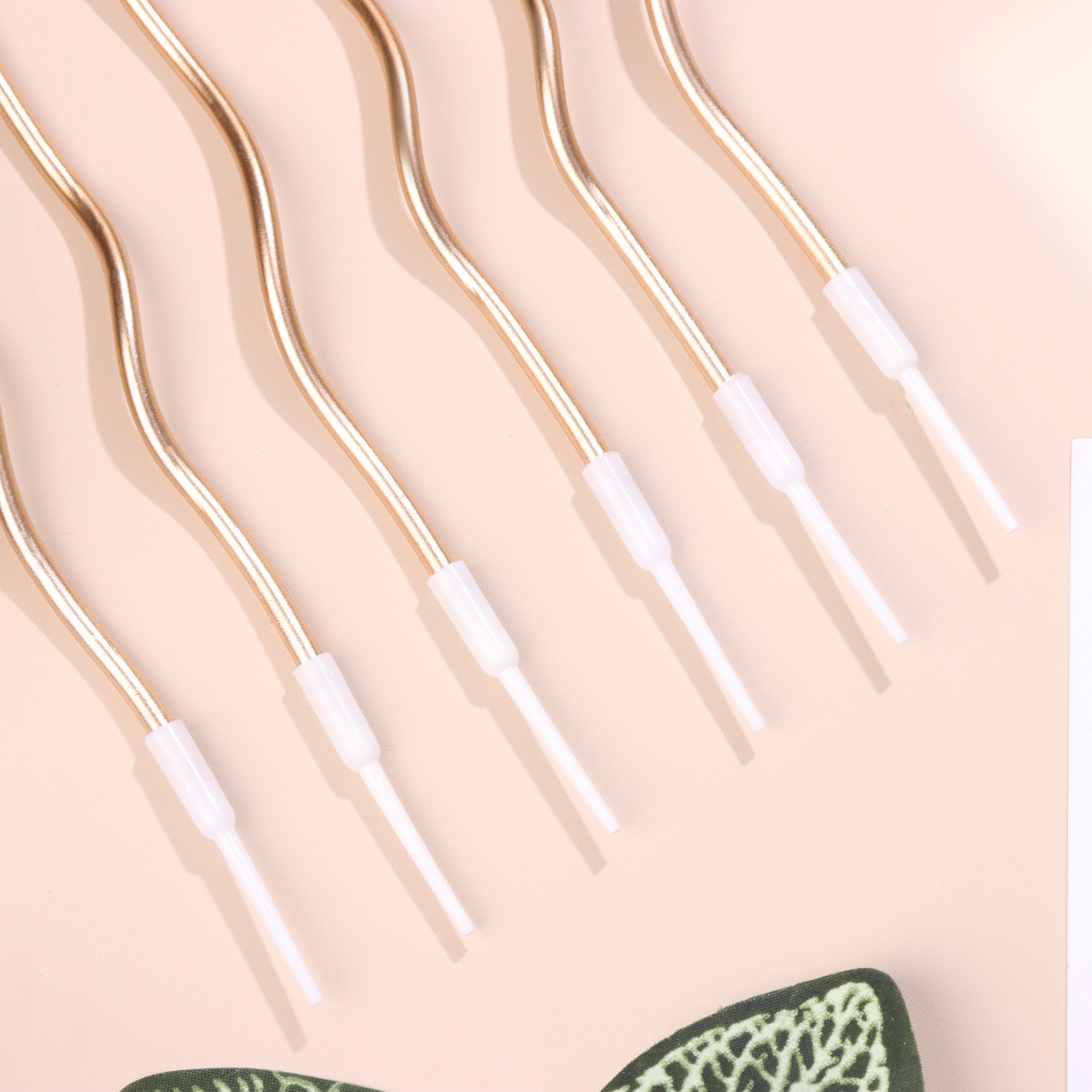 Свечи для торта Страна Карнавалия Серпантин 6 шт коктейльные шампань - фото 2