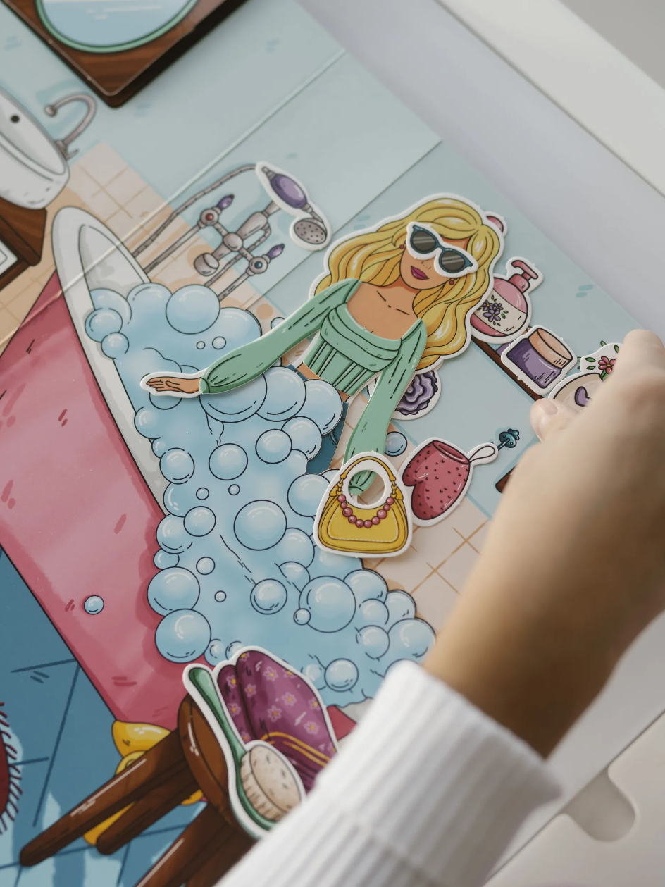 Настольная игра DvaDdomiki Книга-домик. Кукла с одеждой - фото 6