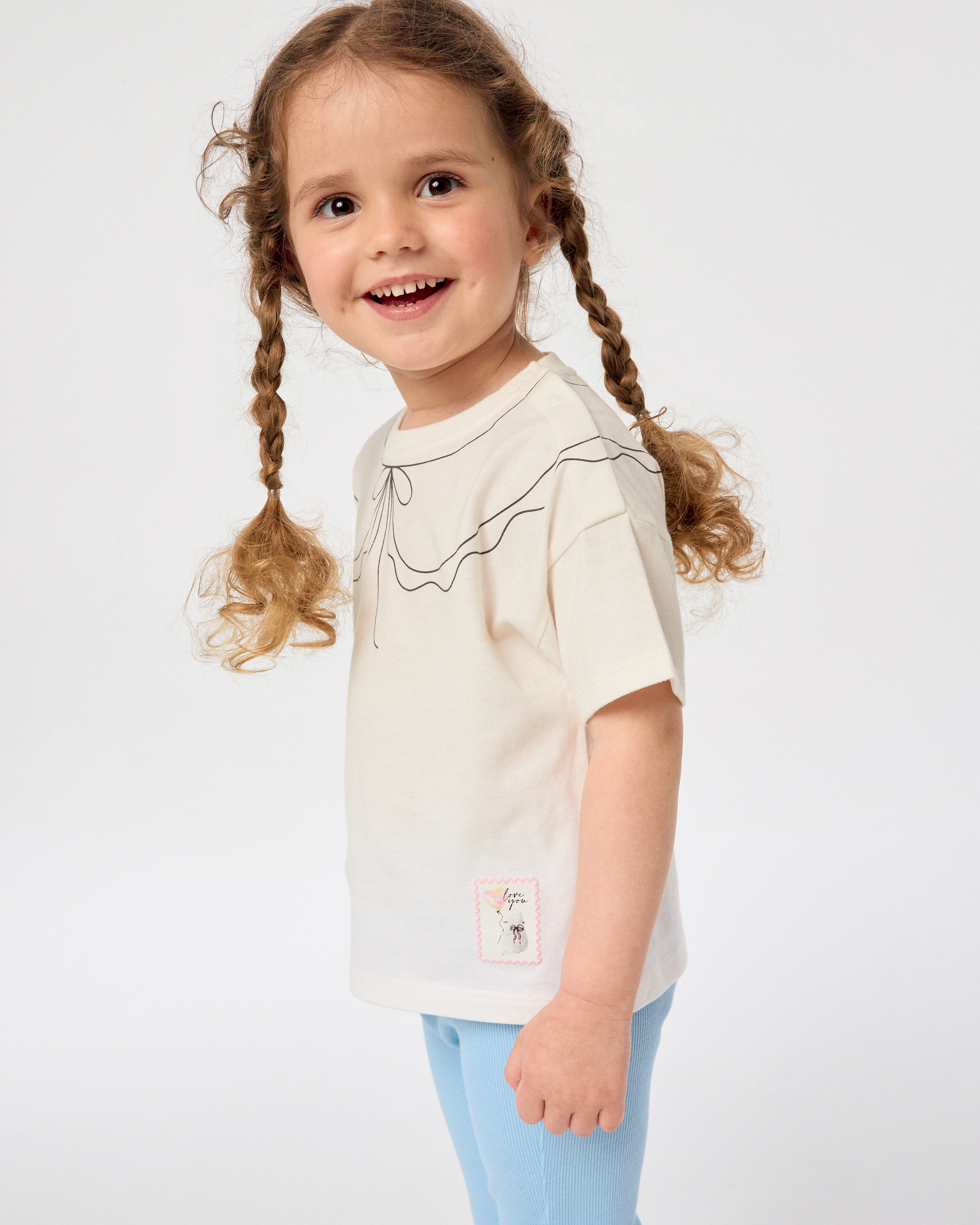 Изображение товара BabyGo Trend 92 - белая хлопковая футболка с воротничком, 92 см