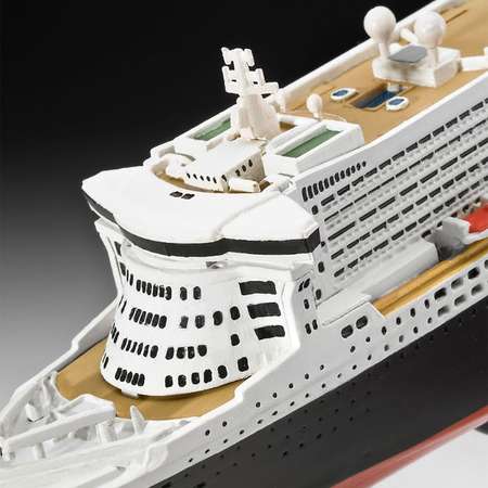Сборная модель Revell Лайнер Queen Mary 2 1:1200