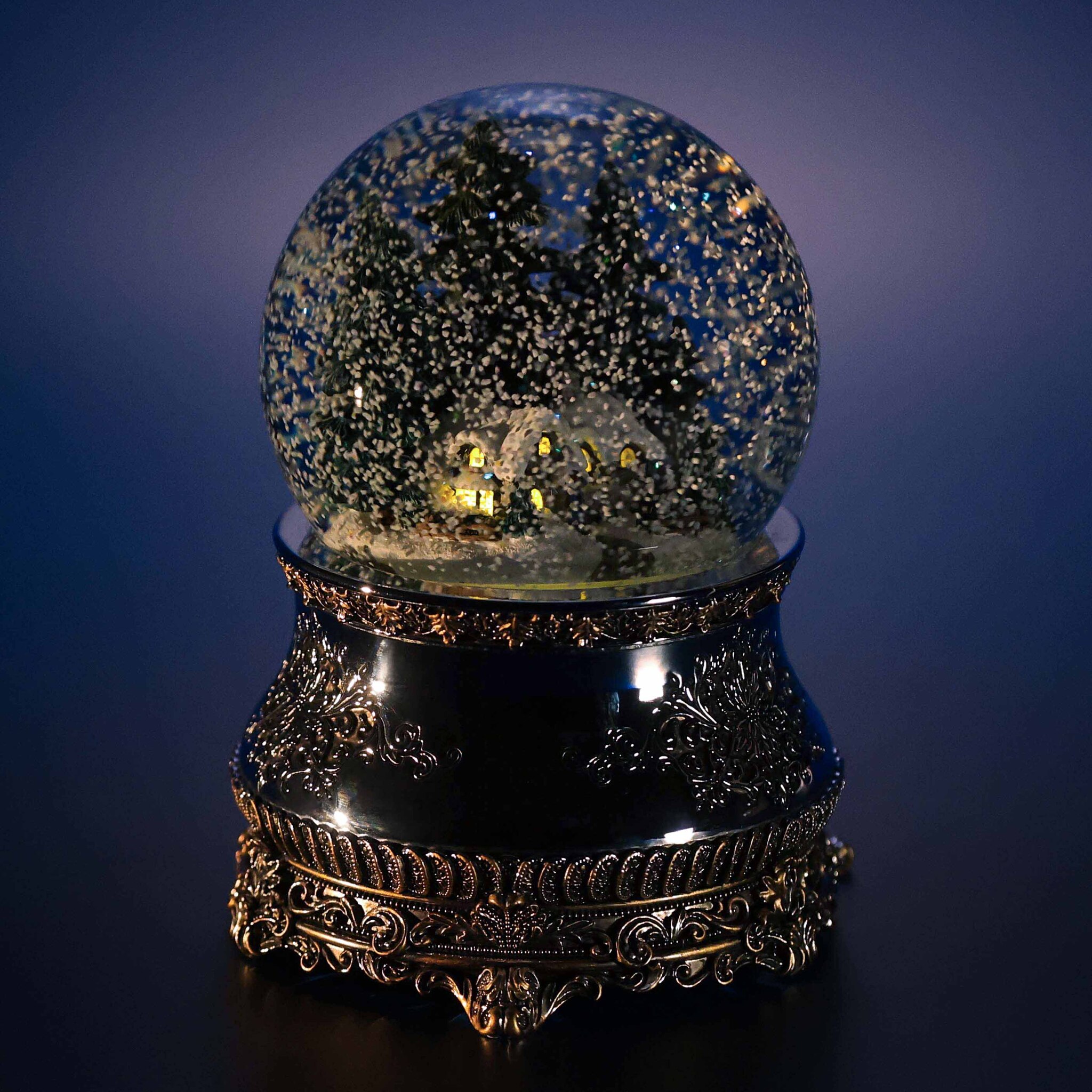 Стеклянный снежный шар Glassglobe Охотничий домик - фото 3