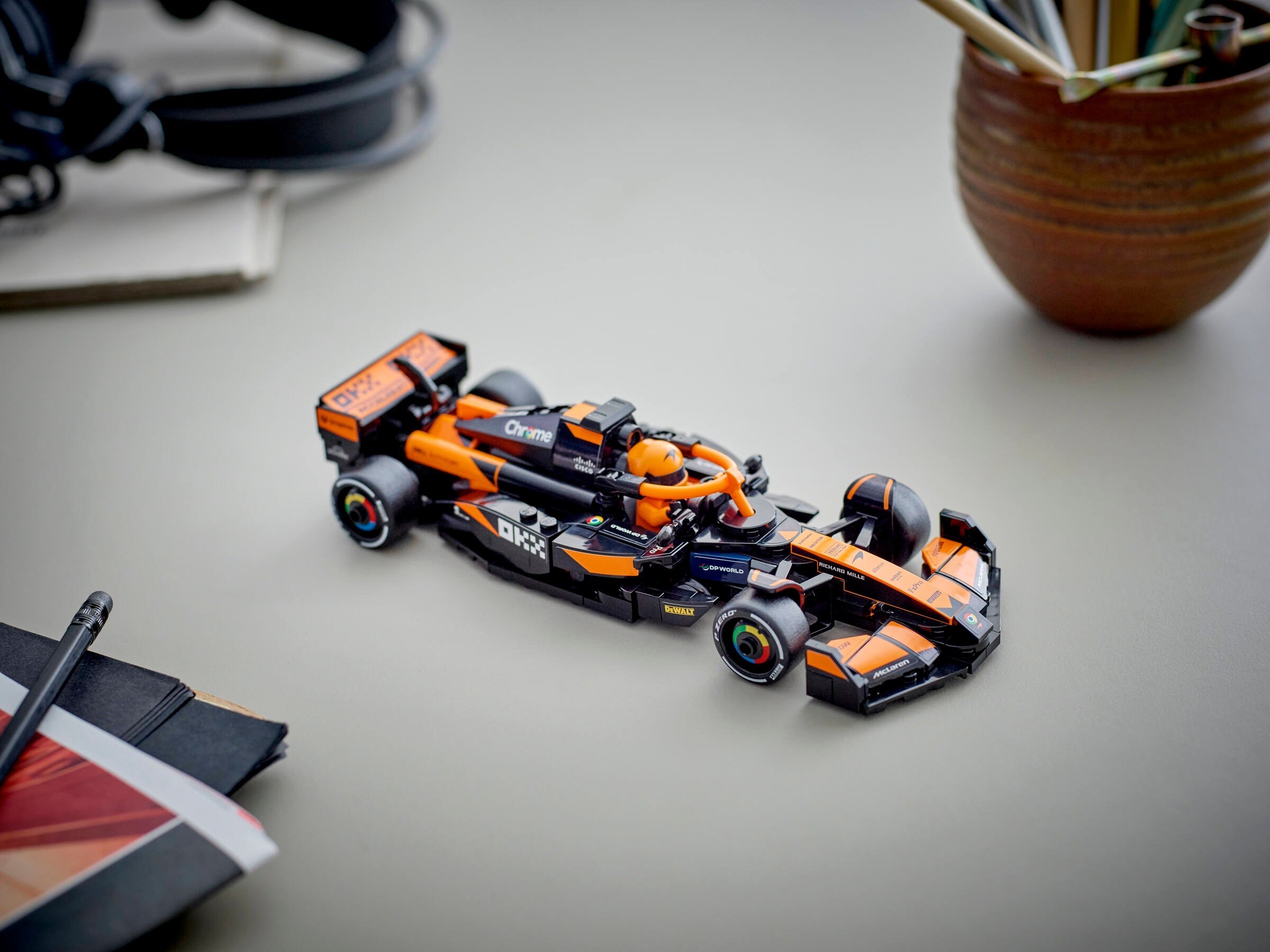 Конструктор LEGO Speed Champions 77251 269 дет. - фото 6