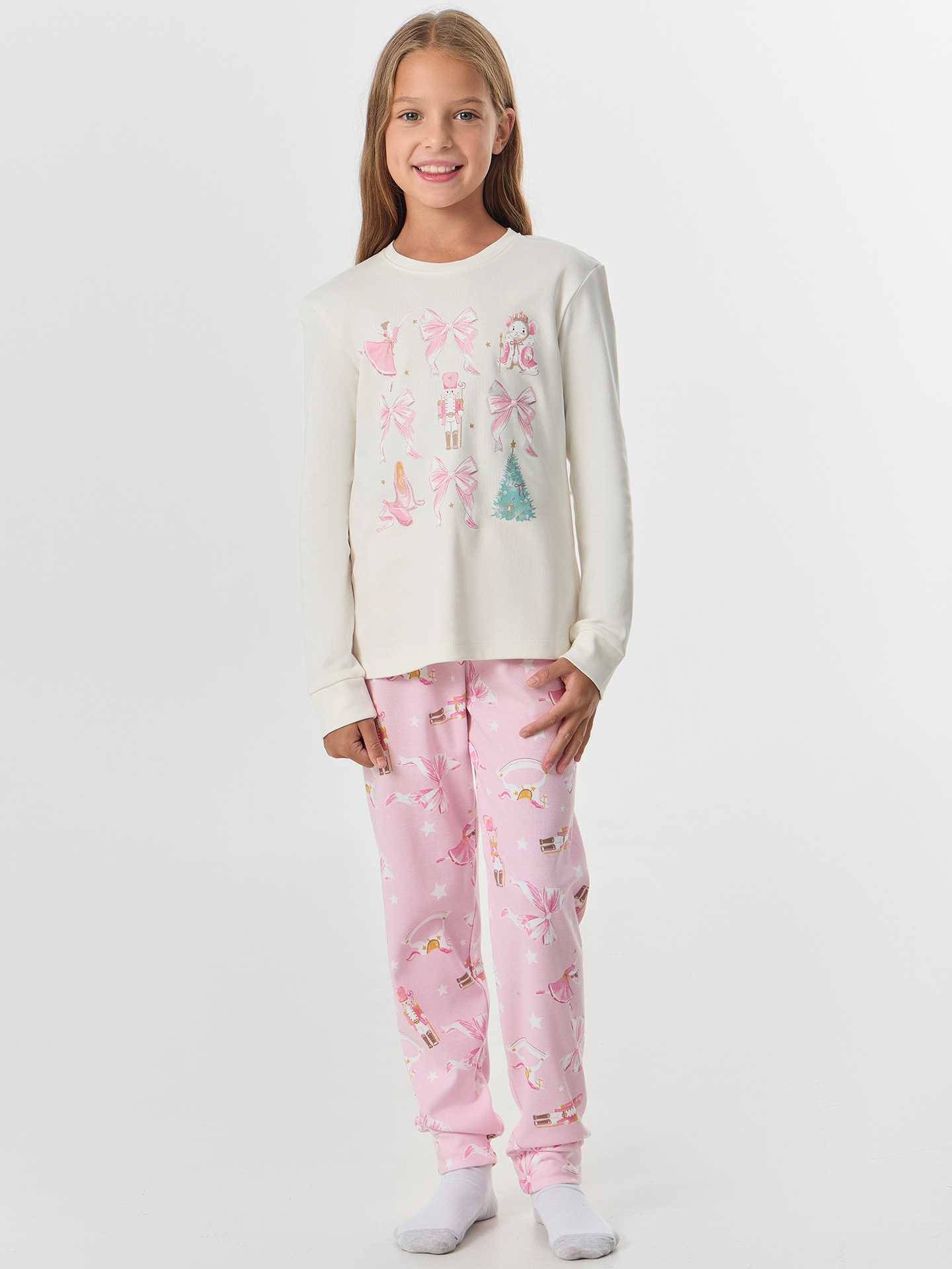 Пижама Mark Formelle (Марк Формэль) 567743/молочный +НГ бантики на розовой сказке - фото 1